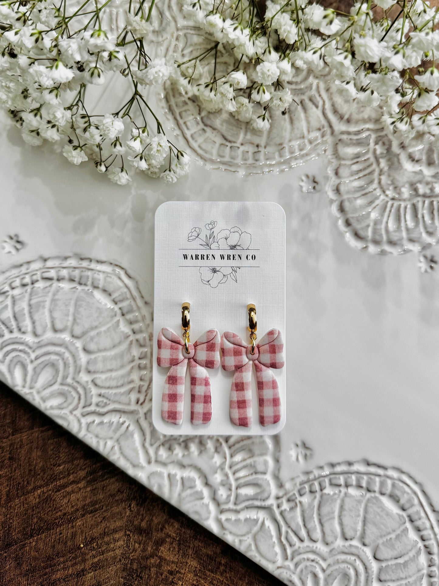 Red plaid bows
