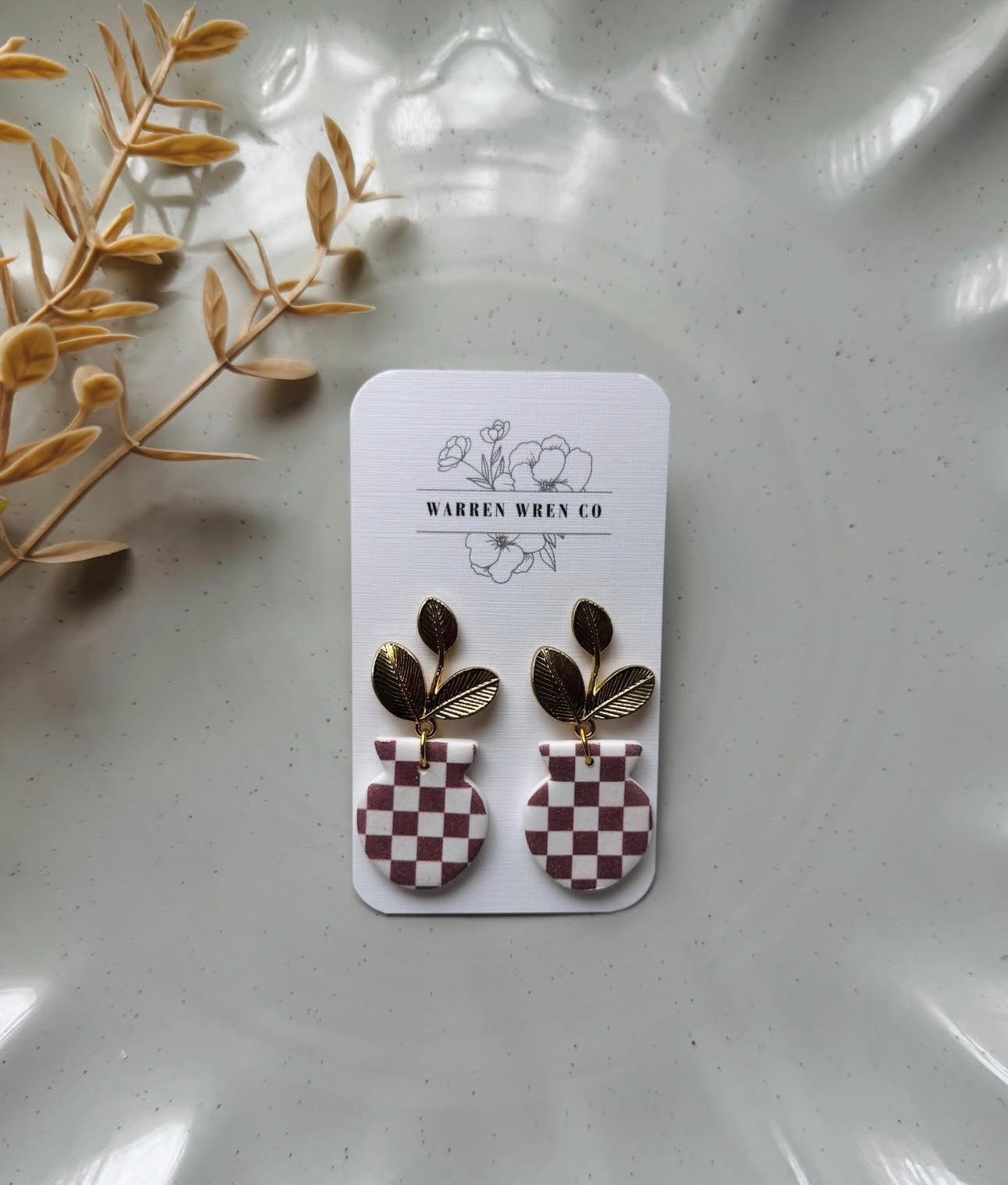 Checker vase