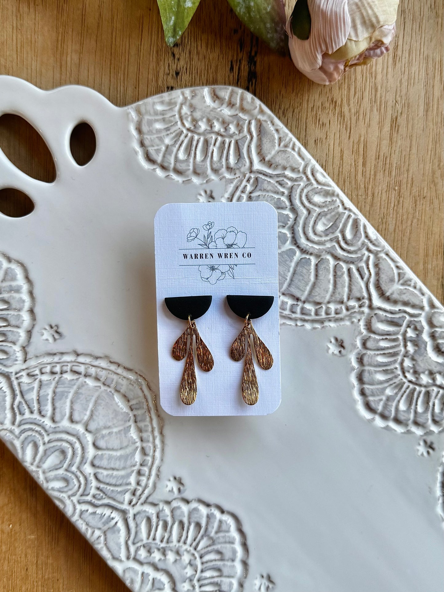 Dangle studs