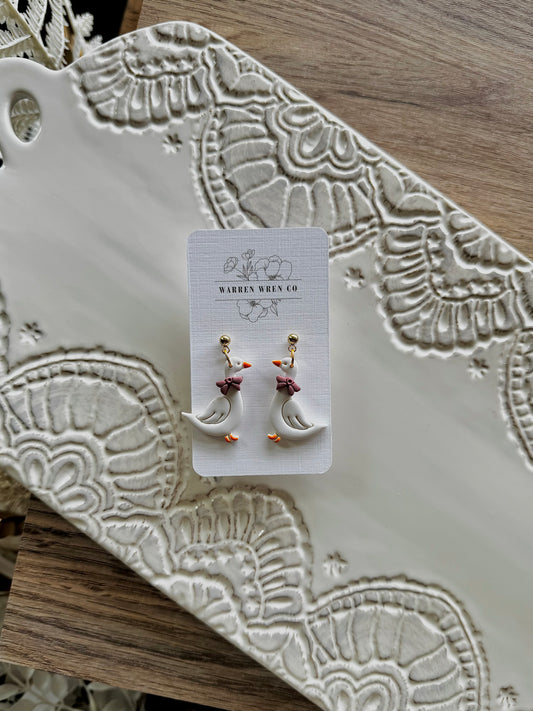 Mini geese dangles - pink bow